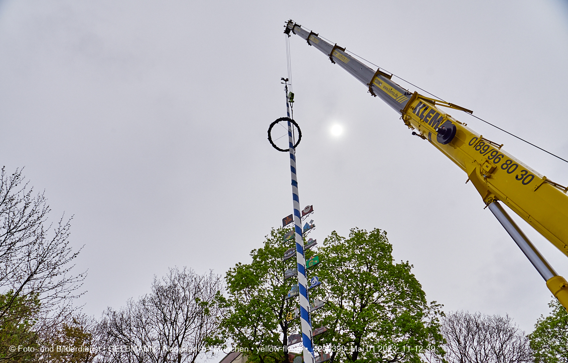 01.05.2023 - Maibaumaufstellung in Berg am Laim